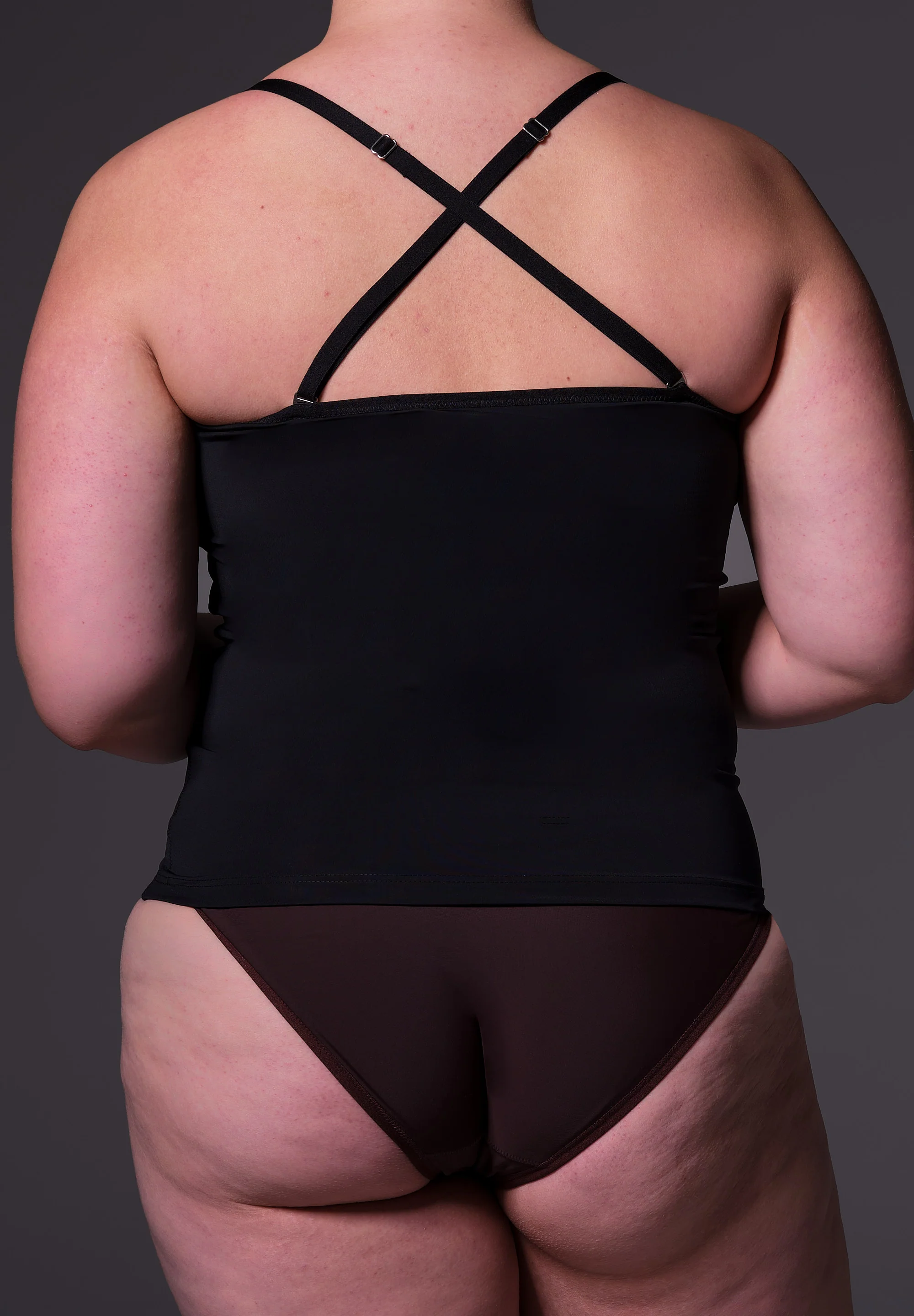 Enhancing Cami Top black - Image 5